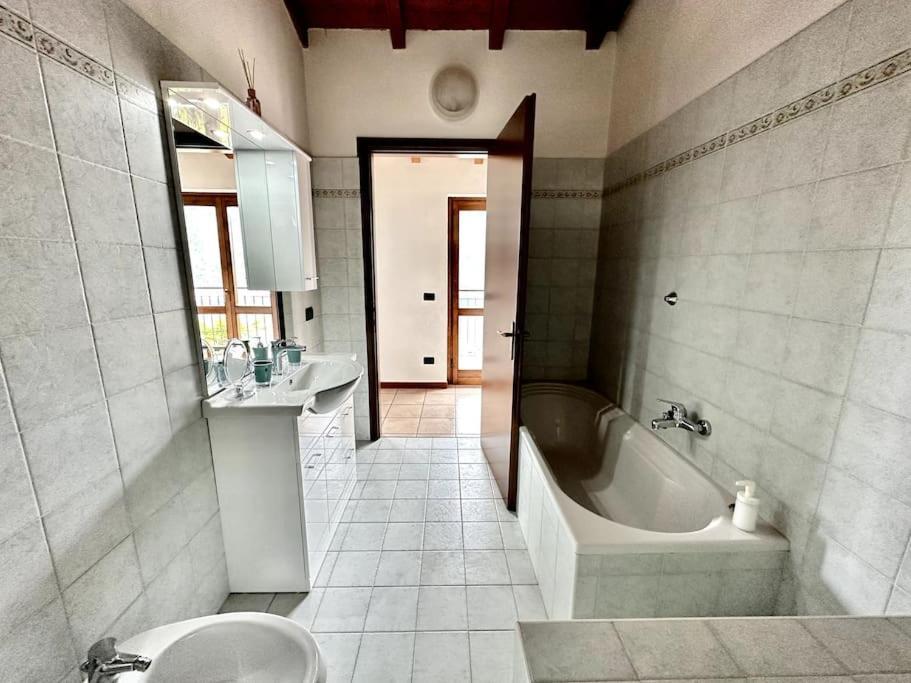 3Br Villetta Con Panoramica Sul Lago Nesso Buitenkant foto