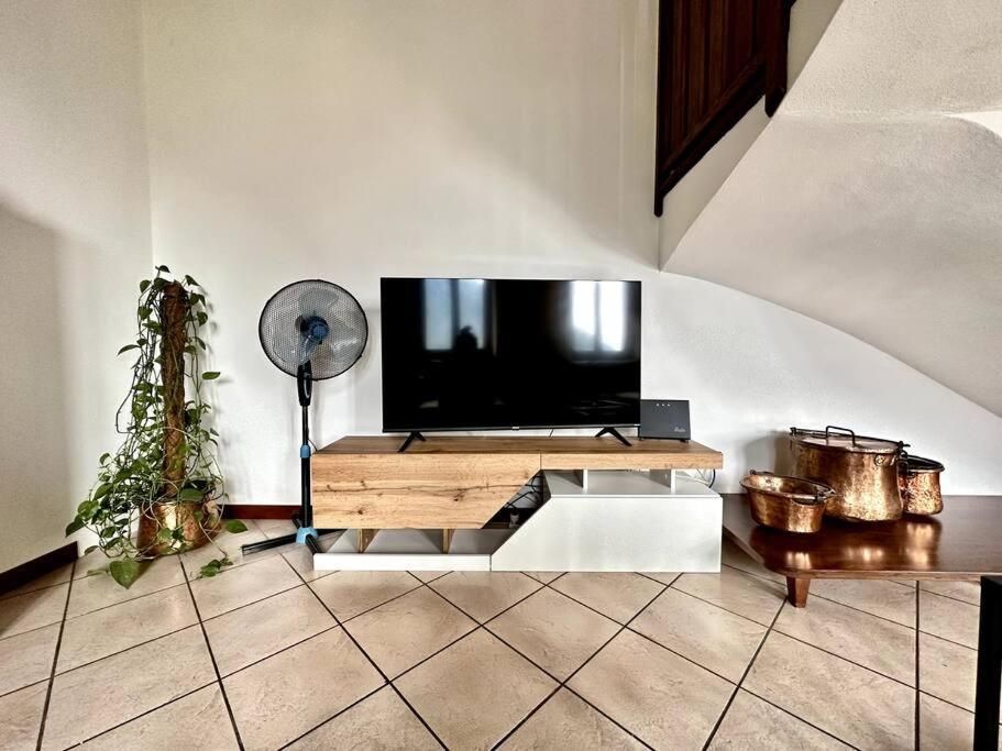 3Br Villetta Con Panoramica Sul Lago Nesso Buitenkant foto
